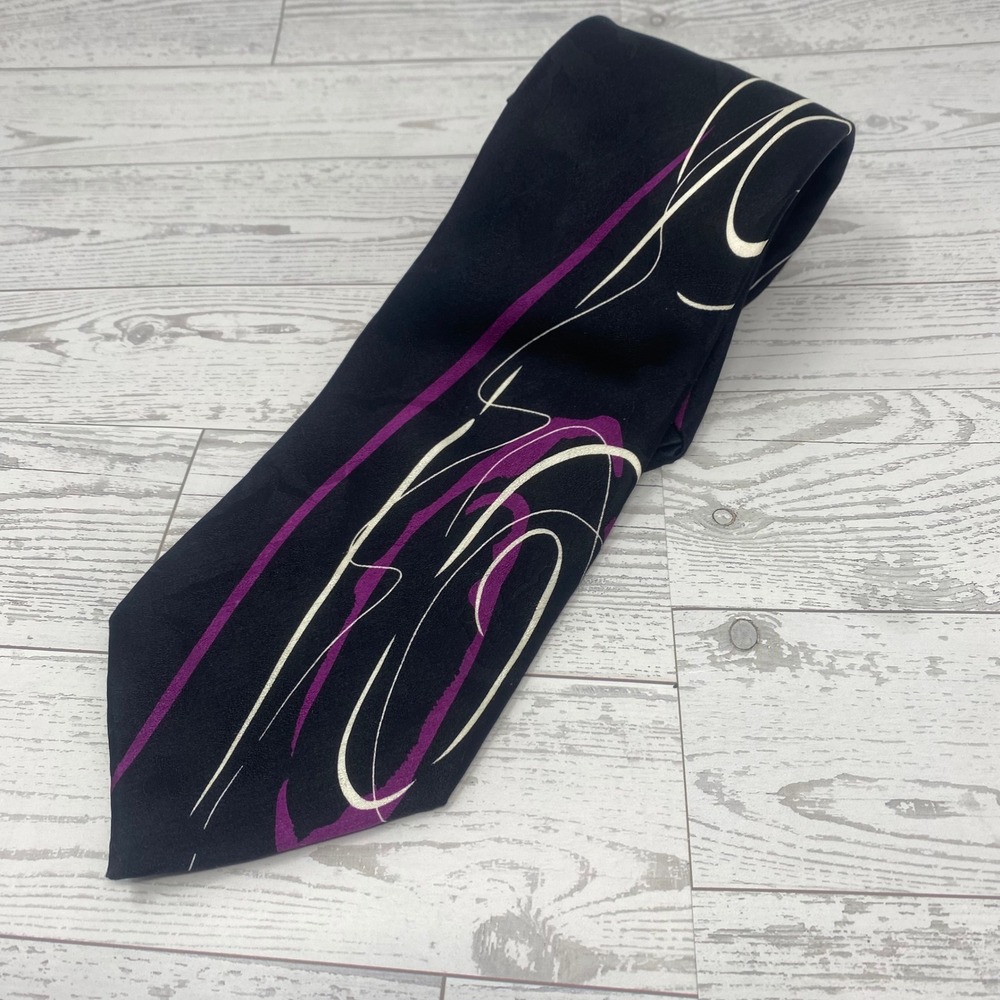 J Garcia‎ Mens Black Purple White Swirl Pattern Silk Necktie